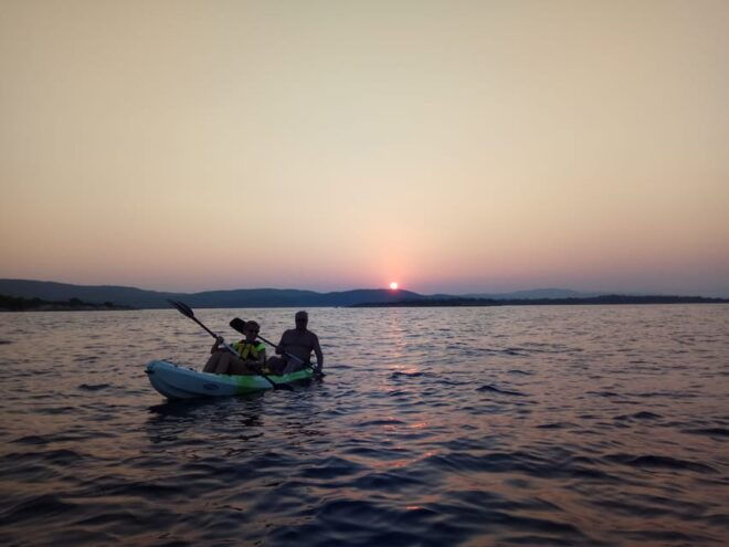 Vourvourou: Guided Half-Day Kayak Tour in Diaporos Island - Participant Information