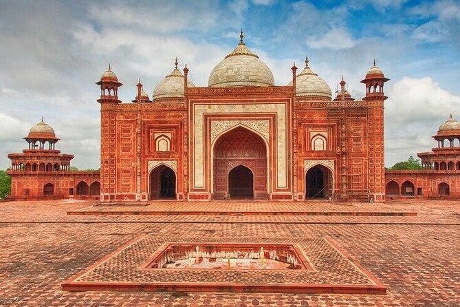 Vrindavan to Delhi Private Transfer - General Information