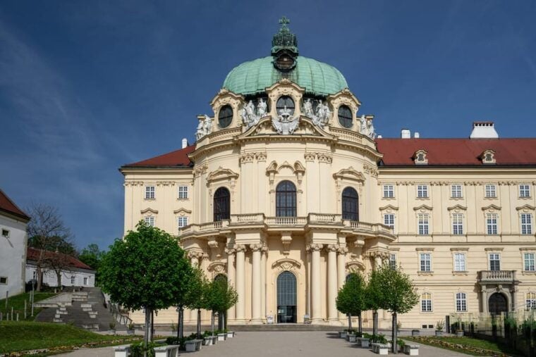 Wachau Valley: 3 Castles & Wine Private Guided Day Tour - Who Is This Tour Best For?