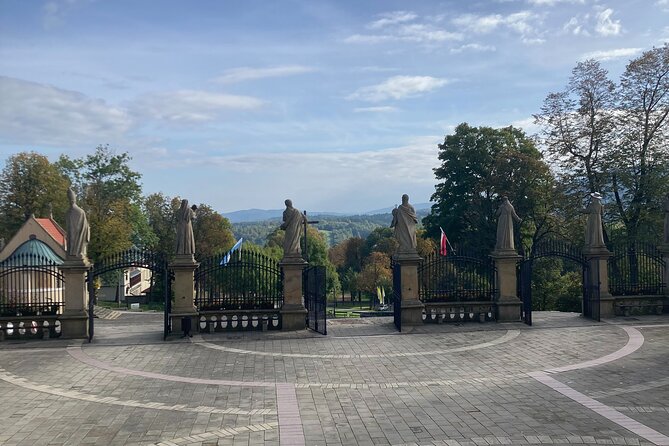 Wadowice & Kalwaria Zebrzydowska & Lanckorona Tour - Tour Overview