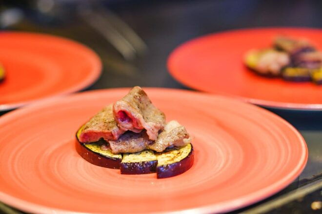 Wagyu Beef & Sake Pairing Foodie Tour in Tokyo - Sake Tasting Experience