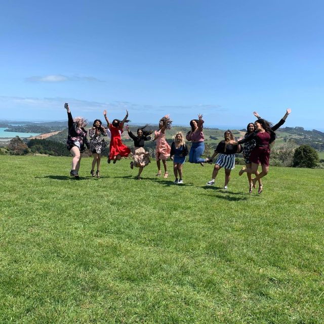 Waiheke Island: 3 Vineyards Shared Tour With Optional Lunch - Vineyard Visits and Wine Tastings