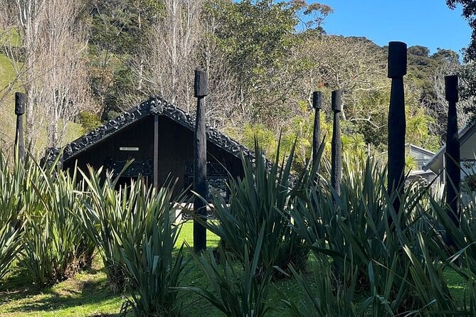 Waiheke Island Private Cultural Experience - Meeting and Pickup