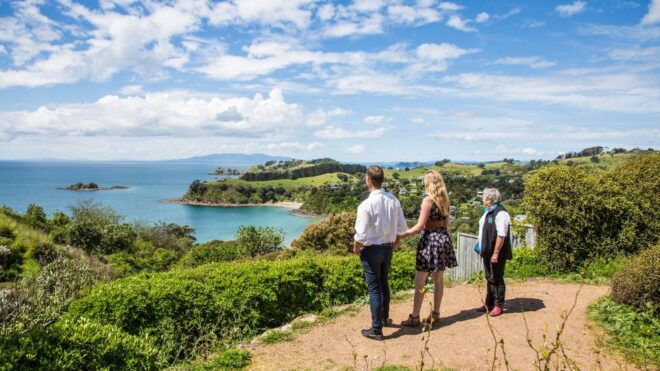 Waiheke Island: The Essence of Waiheke Wine Tour - Customer Reviews and Ratings