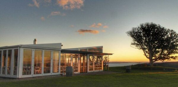Waiheke Island: Tour With Wine Tastings and Restaurant Lunch - The Sum Up