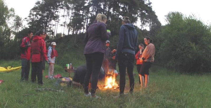 Waikato River: Glowworm Kayak Tour with Wine & Snacks - Good To Know: