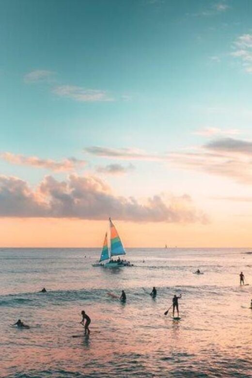 Waikiki Beach: Turtle Snorkeling and Sailing on Hwea - A Closer Look at the Experience