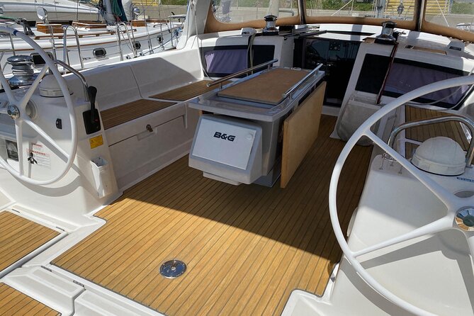 Waikiki Private Sunset Sail Romantic and Private - Booking Confirmation