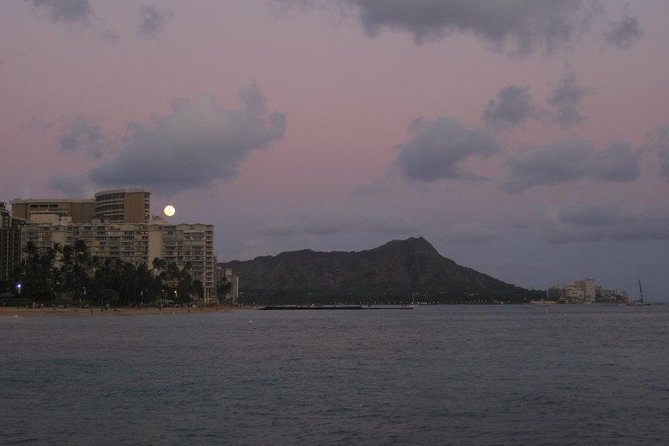 Waikiki Sunset Cocktail Cruise Including Drinks and Appetizers - What To Expect on the Cruise