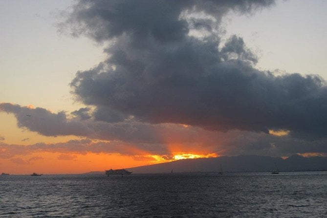 Waikiki Sunset Cocktail Cruise Including Drinks and Appetizers - Cruise Highlights