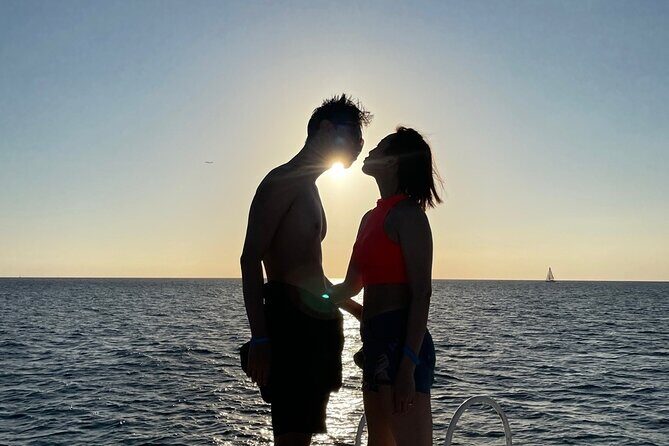 Waikiki Sunset & Wine Turtle Snorkeling Cruise - Good To Know