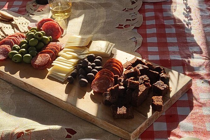 Waikiki Sunset & Wine Turtle Snorkeling Cruise - FAQ