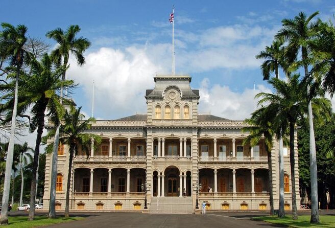 Waikiki Trolley Red Line Heroes & Legends Hop-on Hop-off Tour - Overall Rating and Review Count