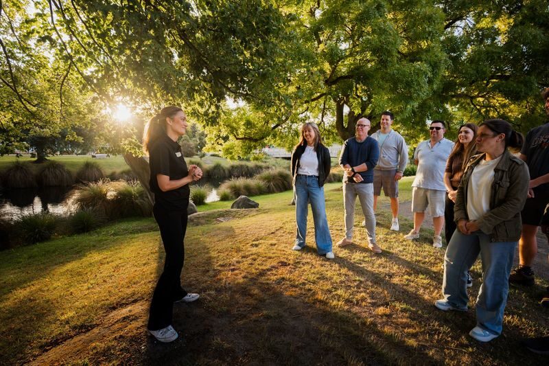 Waka on Avon - Manaaki Experience - What the waka experience offers