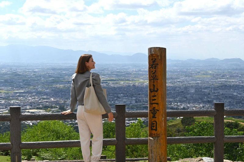 Wakakusa Hilltop Bus - Returning by bus or walking down