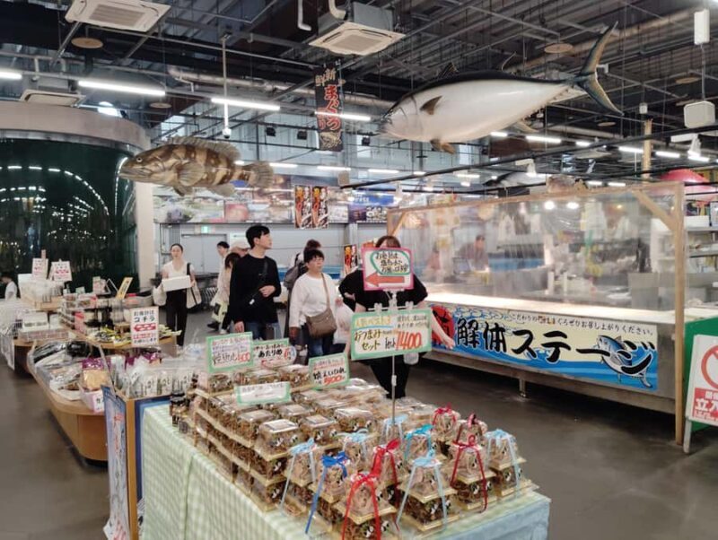 Wakayama: Explore Japans Seafood Culture at Toretore Market - The Sum Up