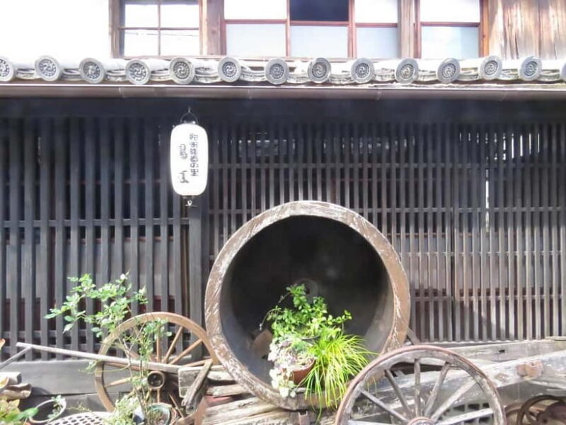 Wakayama: Kuroe Traditional Craft and Sake Tasting Tour - The Charm of Kuroe and Kishu Lacquerware