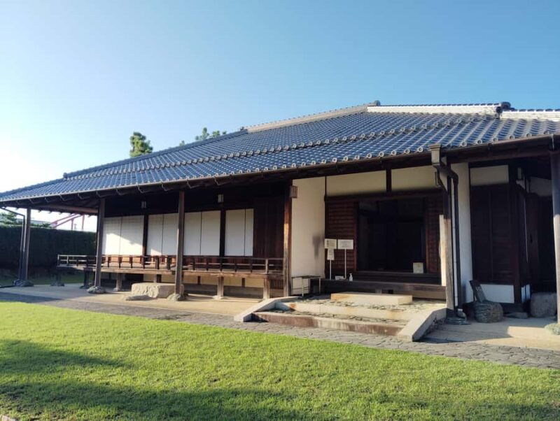 Wakayama: Yosuien  Tokugawa Garden of Edo Elegance - Panoramic Views and Coastal Scenery