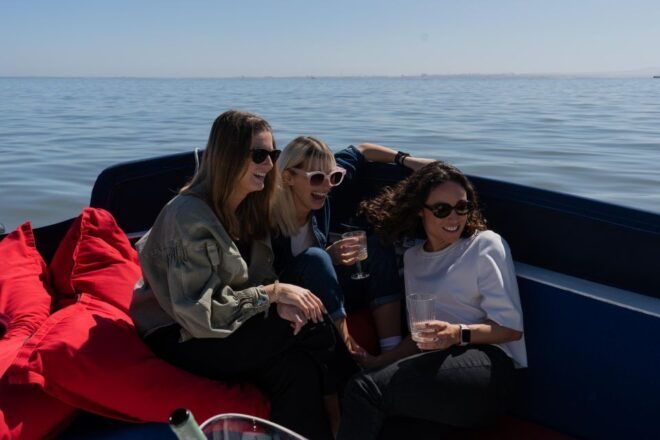 Wake up Lisbon - Private Morning Tour With Local Sailors - Experience