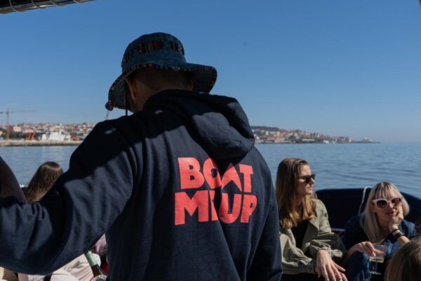 Wake up Lisbon - Private Morning Tour With Local Sailors - The Sum Up