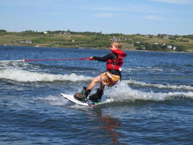 Wakeboard/Ski, Wakesurf and Tubing Experience Pleasure Boat - Instructor and Languages