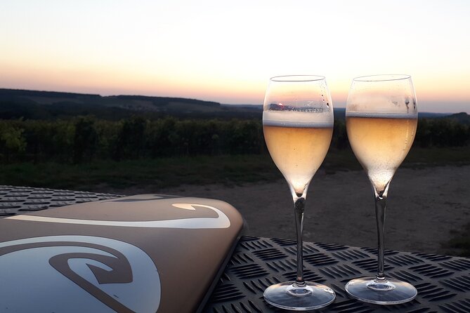 Walk and Champagne Tasting in Safari Mode - Meeting and Pickup