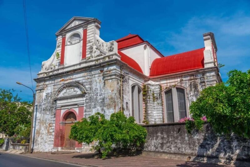 Walk and Explore Colombo City: Guided Walk with Food Tasting - Architectural Wonders and Modern Life