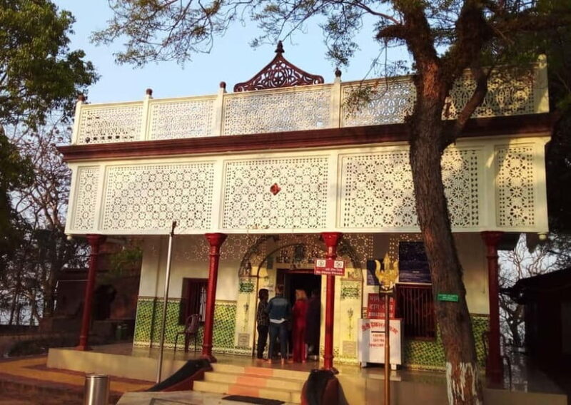 Walk and Explore Guwahati City: Guided Tour with Boat Ride - Practical Tips for Visitors