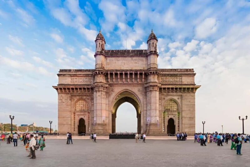 Walk and Explore Mumbai City: Guided Tour by Foot - Exploring Mumbai on Foot: What to Expect