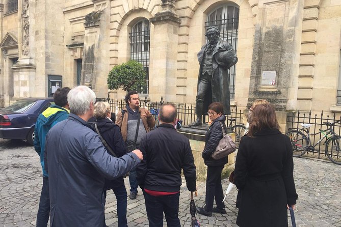 Walk in the City of Bordeaux - Overview of Bordeauxs Historic Landmarks