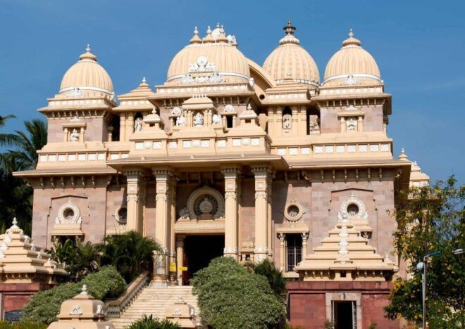 Walk of Divinity Bangalore (2 Hours Guided Walking Tour) - Language Options