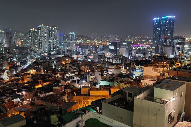 Walk Through The Mountainside Street Of Busan And Enjoy The Night View - Captivating Night Views