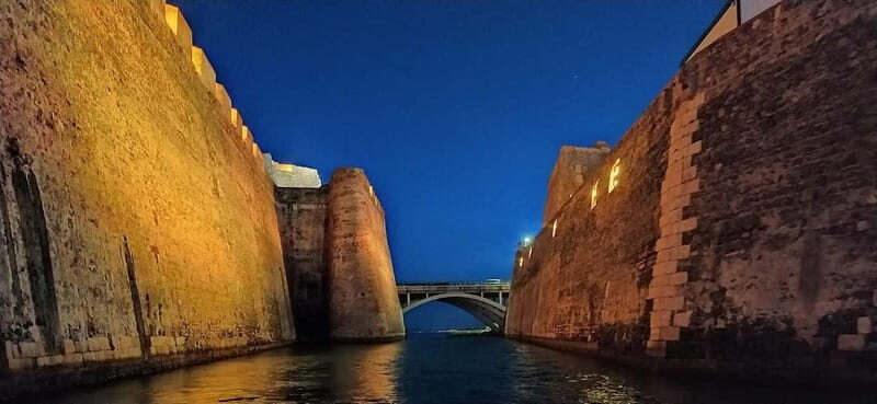 WALK THROUGH THE SAN FELIPE MOAT - What Makes This Tour Special