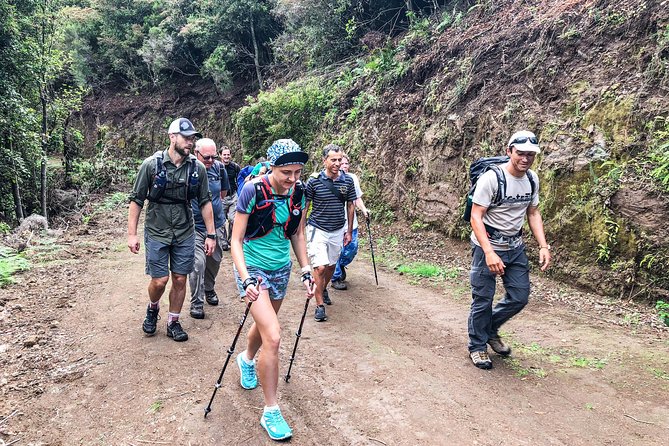 Walk With a Local - Inclusions