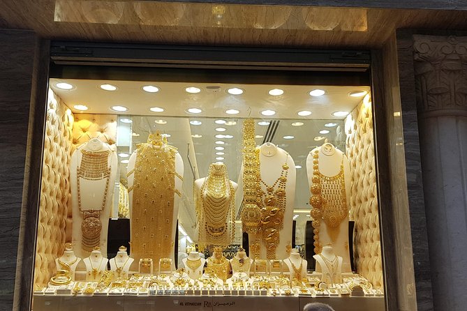 Walking Dubai City Tour / Journey Into the Historical District - Tips for an Unforgettable Walking Tour in Dubai