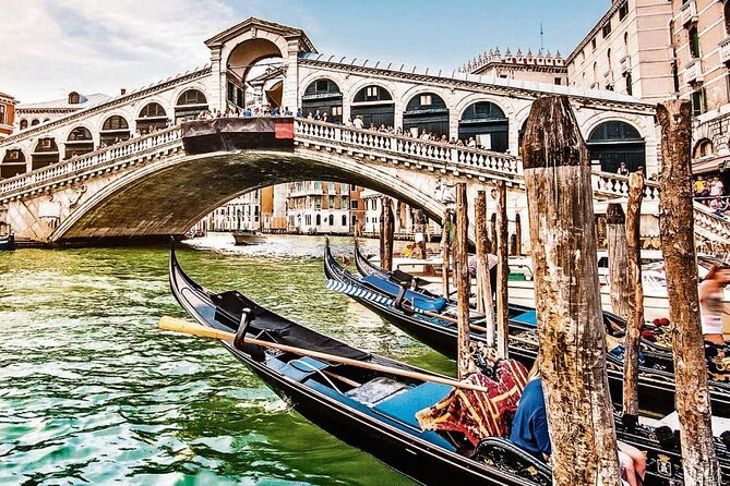 Walking Morning Tour and Enchanting Gondola Journey in Venice - Pricing and Offers