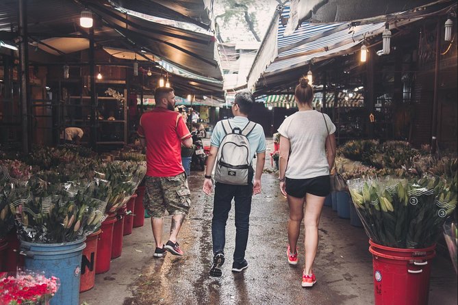 Walking Street Food Tour Ho Chi Minh City - Traveler Photos and Additional Resources