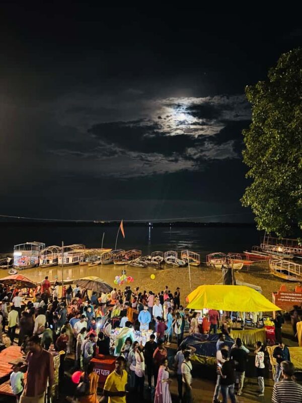 Walking through narrow street and exploring Ghats - What Makes This Tour Stand Out