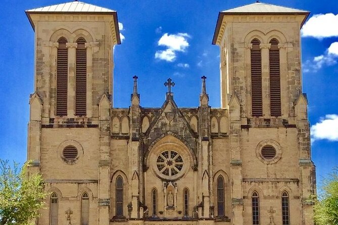 Walking Tour Along the San Antonio Riverwalk And Around Downtown - Tips for a Memorable Experience