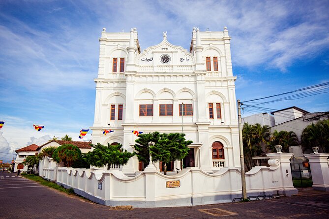 Walking Tour at Galle Fort With a Local Guide - Tips for a Memorable Experience