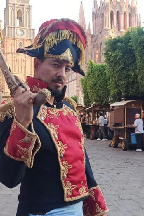 Walking Tour by Captain Ignacio Allende - Good To Know