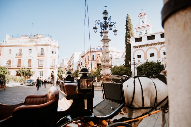 Walking Tour Discovering the Gastronomic Essence of Seville - Unique Tasting Experiences