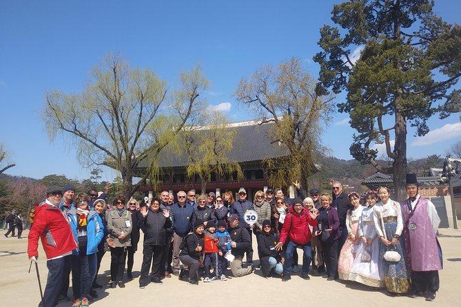 Walking Tour (Exploring Historical Route) - Notable Landmarks