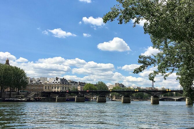 Walking Tour : History of Paris - Medieval Paris: The City of Lights