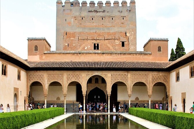 Walking Tour in Alhambra, Nasrid Palaces and Generalife - Reviews
