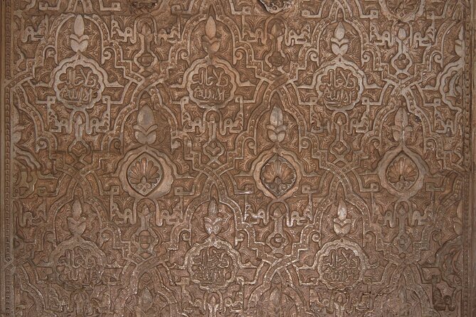 Walking Tour in Alhambra, Nasrid Palaces and Generalife - Additional Tips