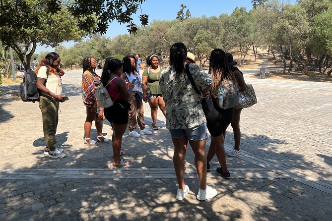 Walking Tour in Athens and Gourmet Greek Dinner - Authentic Greek Cuisine and Culinary Delights