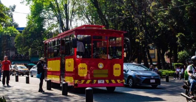 WALKING TOUR in Coyoacán - Small Groups - Discover Iconic Landmarks and Hidden Gems