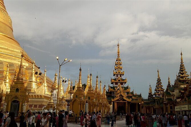 Walking Tour in Downtown Yangon - An In-Depth Look at the Yangon Downtown Walking Tour