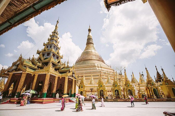 Walking Tour in Downtown Yangon - Ending in Chinatown: Guanyin Temple and Cultural Encounters